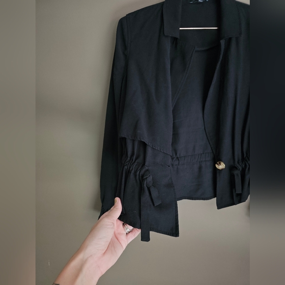 Express Cropped Utility Jacket Coat - Picture 6 of 7